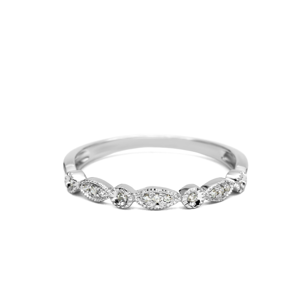 Petrals fehérarany gyűrű marquise és kerek gyémánt motívummal, aprólékos vintage mintázattal