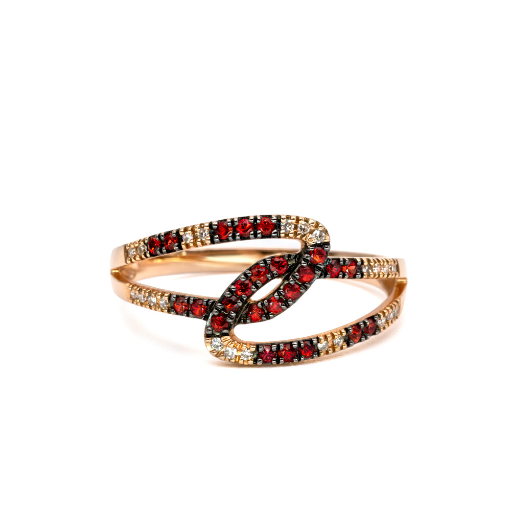 Petrals Hibiscus sárga arany gyűrű briliáns gyémánt díszítéssel és átfedő motívummal.