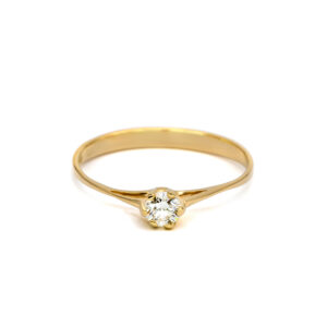 Petrals sárgaarany gyűrű hat karmos foglalattal briliáns gyémánttal, elegáns női szoliter dizájnban