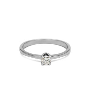 Petrals fehérarany gyűrű letisztult négykaros foglalattal és briliáns csiszolású gyémánttal, modern női dizájnban