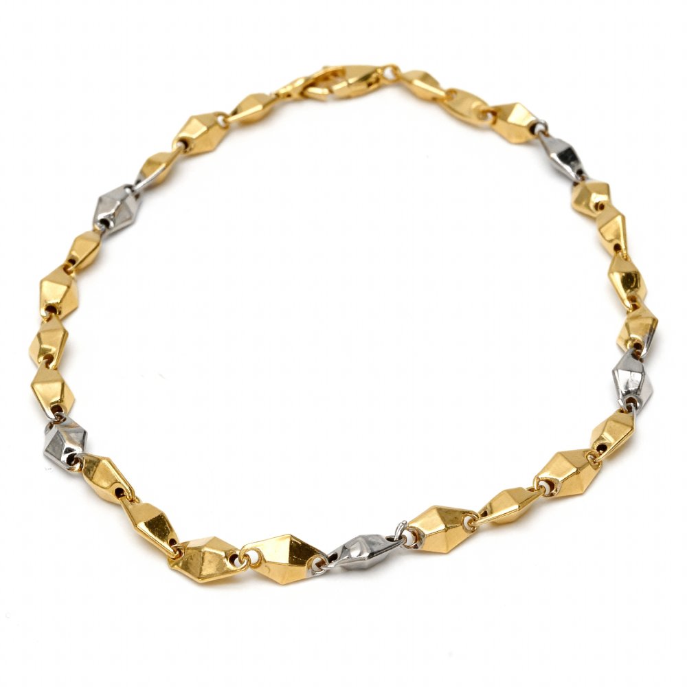 Petrals ovális link lánc karkötő 14 karátos sárga aranyból, fényes felületű elegáns láncszemekkel.