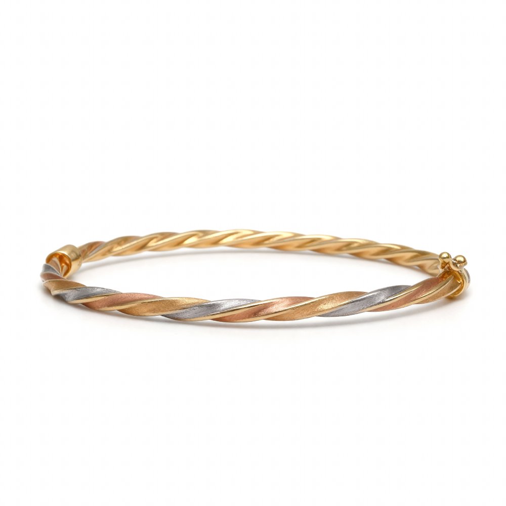 Petrals tricolor csavart karkötő 14 karátos sárga-fehér-rozé aranyból, sodrott dizájn fényes felülettel.