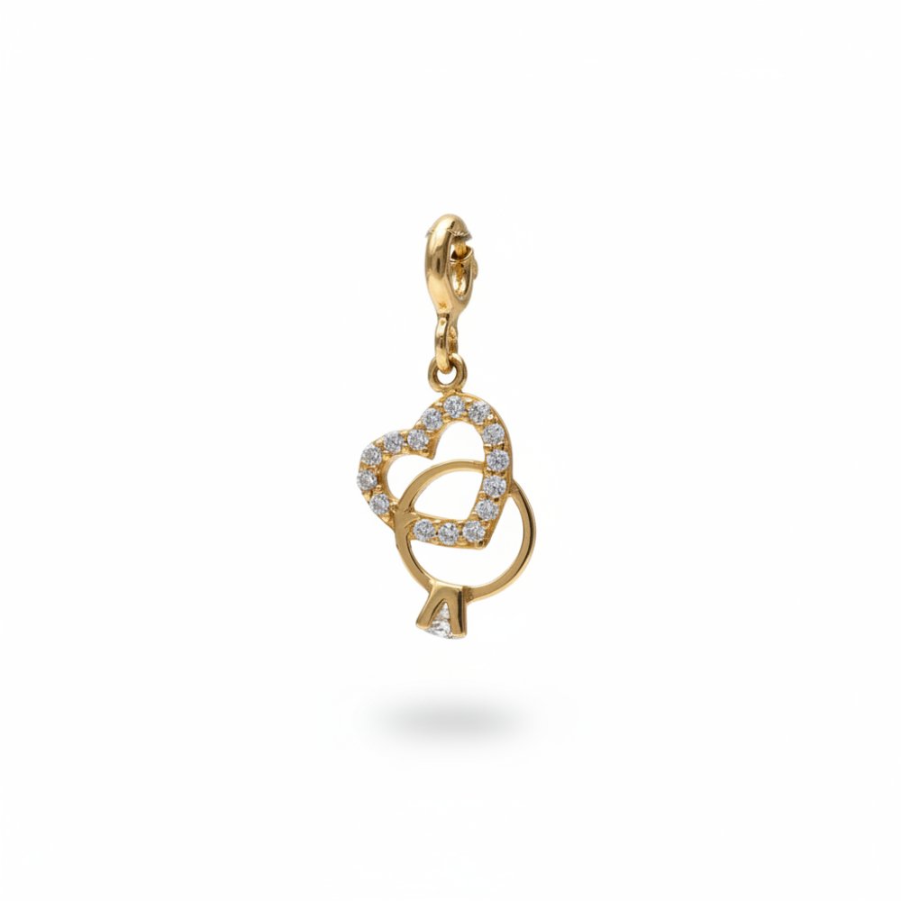 Petrals 14 karátos sárga arany medál összefonódó köves szív és gyűrű motívummal.