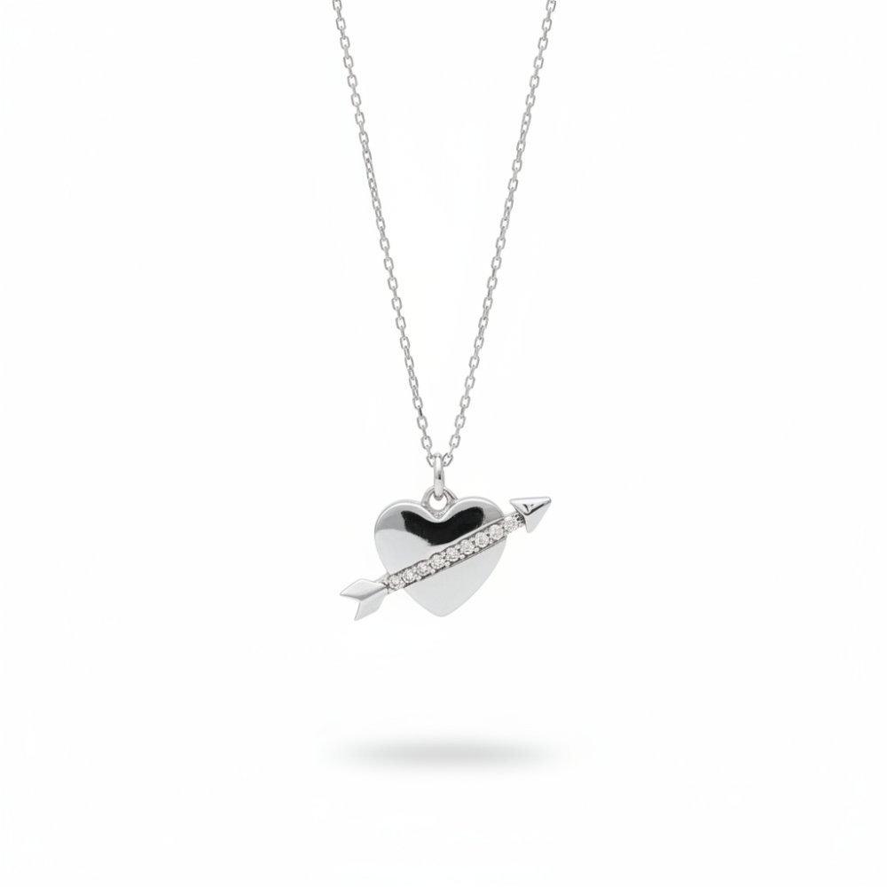 Szívnyíl köves fehér arany nyaklánc Petrals webshop fehér háttéren