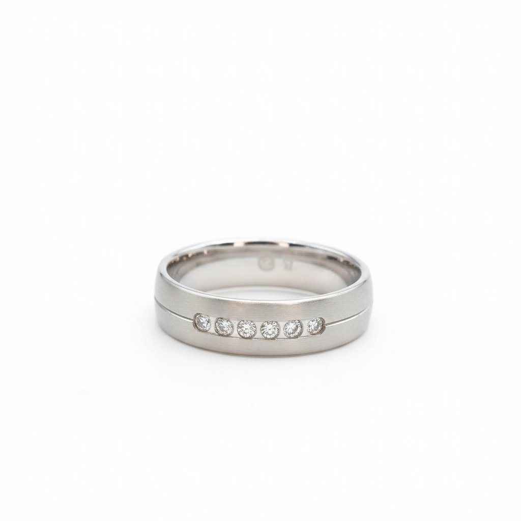 petrals fehér arany karikagyűrű öt csatornafoglalt fehér cirkóniával, selyemfényű polírozással